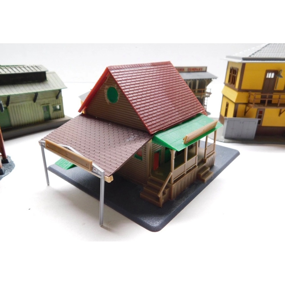 HO Scale Model Train Building Lot Hillside Lumber Water Tower Station 5pc Set - Picture 6 of 9